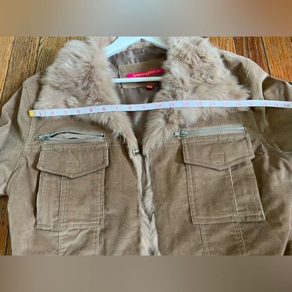 Jennyfer J. || 90's Tan Corduroy Rabbit Fur Y2K Style Pocket Jacket - Picture 12 of 14